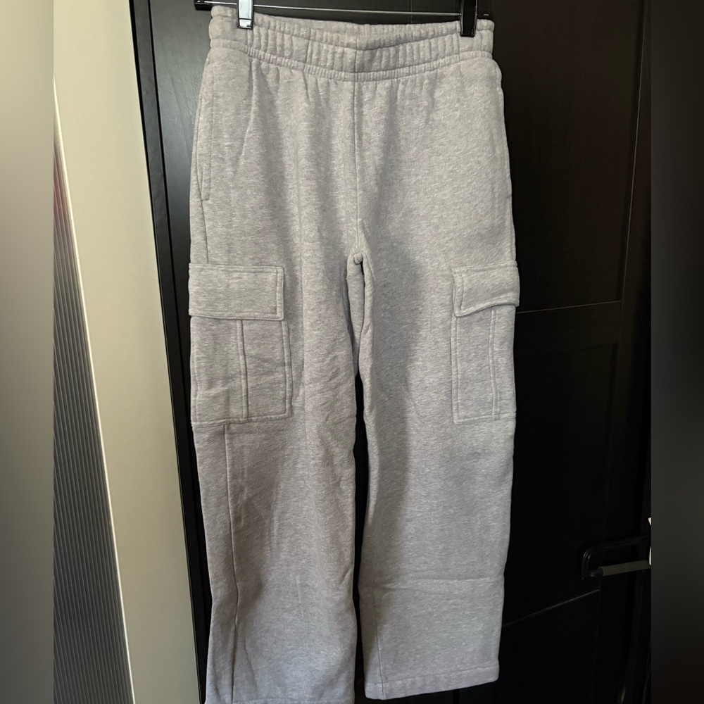 TNA cozy fleece cargo sweatpants - heather gray